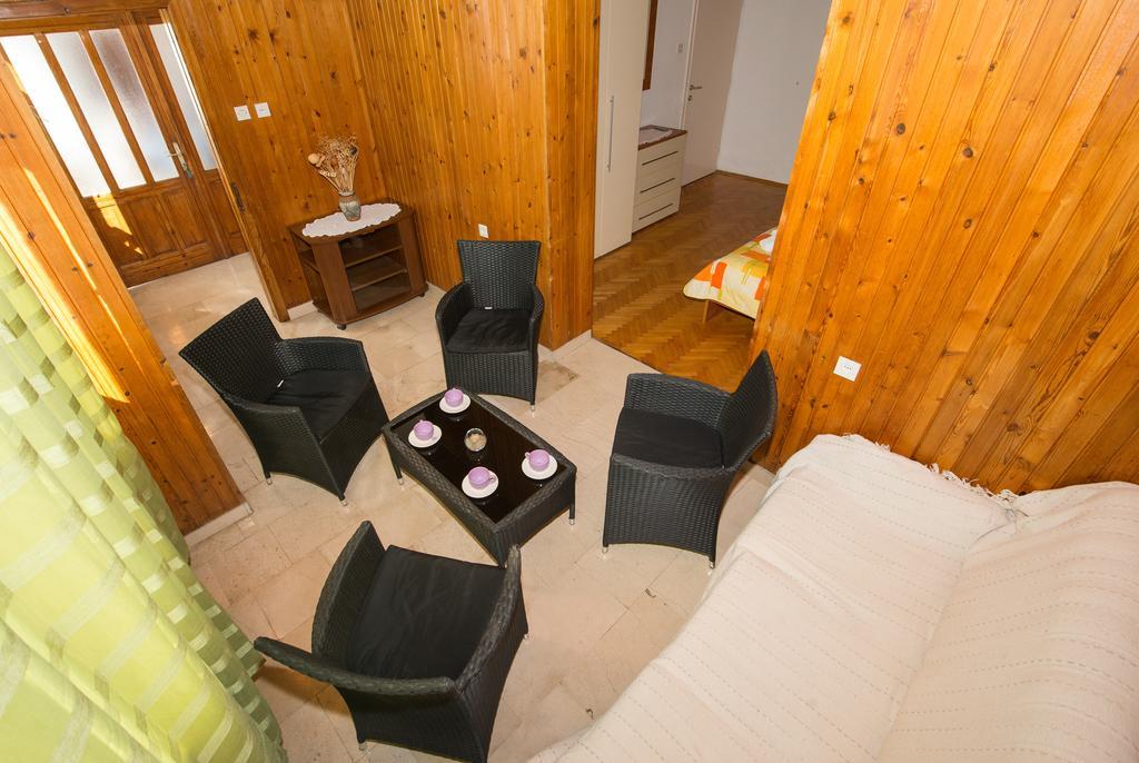Apartments Marieta Makarska Bagian luar foto